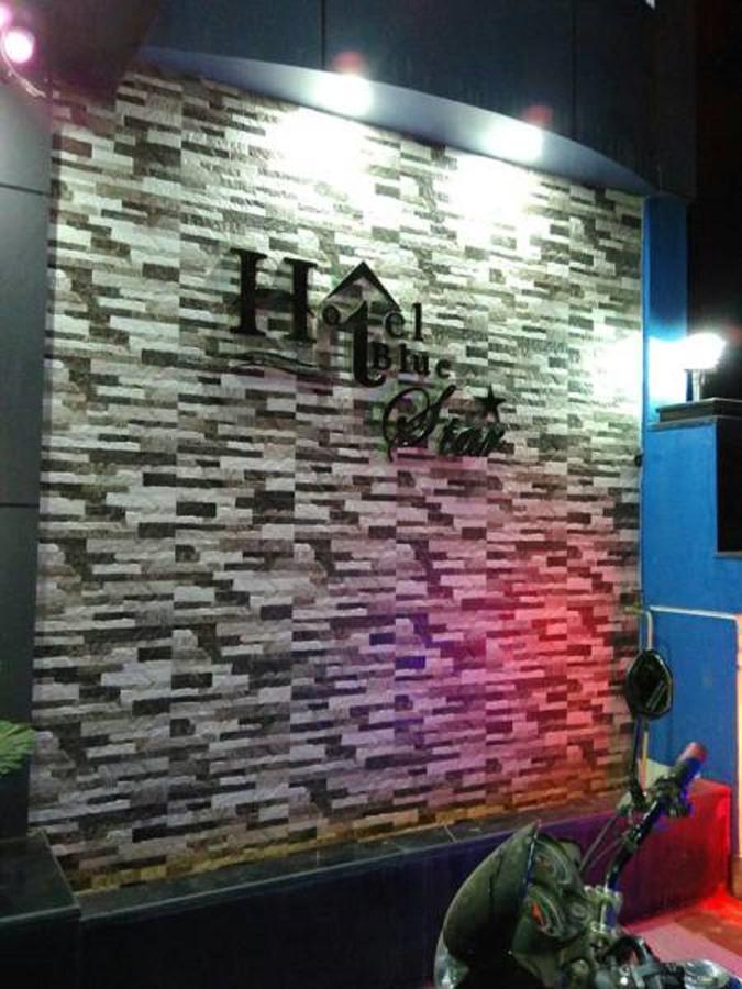 Hotel Blue Star Datia Екстер'єр фото