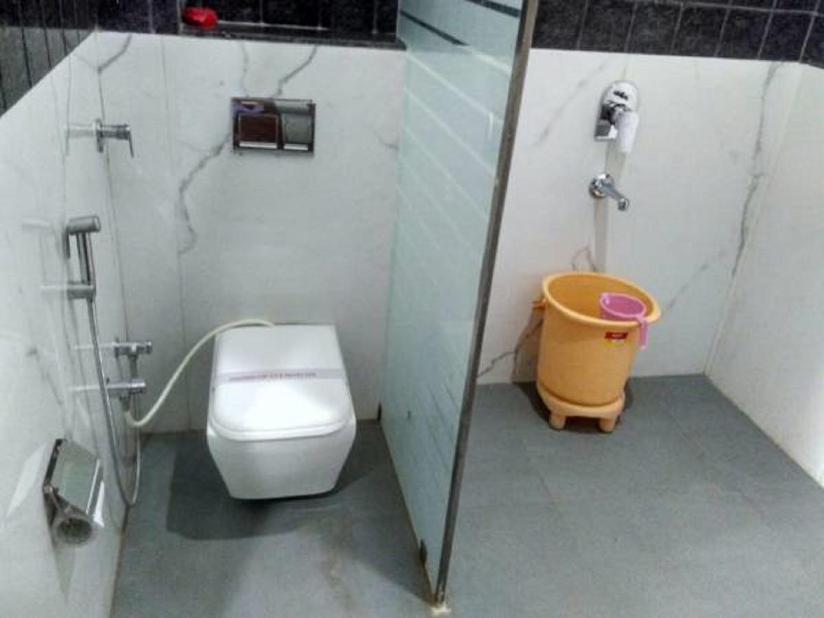 Hotel Blue Star Datia Екстер'єр фото