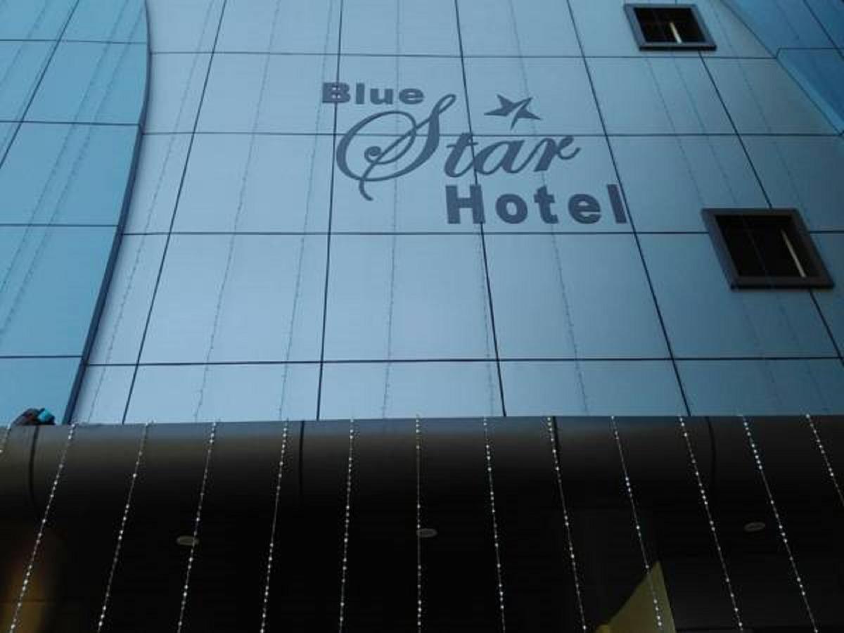 Hotel Blue Star Datia Екстер'єр фото